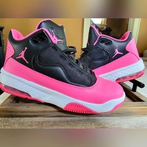 Jordan Max Aura 2 Pink Size 6.5Y